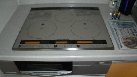 埼玉県久喜市M様邸《ＩＨクッキングヒーター設置工事》