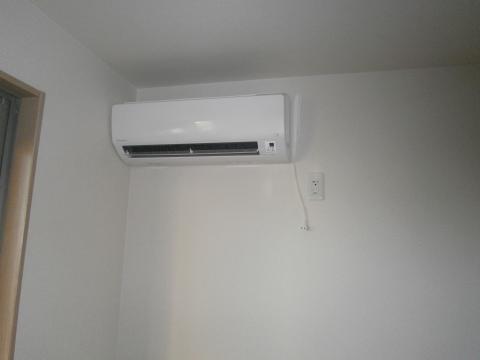 エアコン取り付け