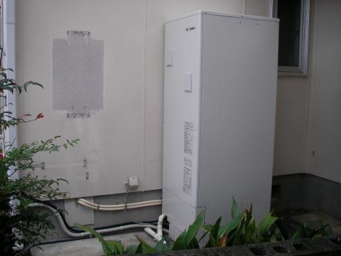 福岡市東区和白東Ｓさん宅、電気温水器工事！