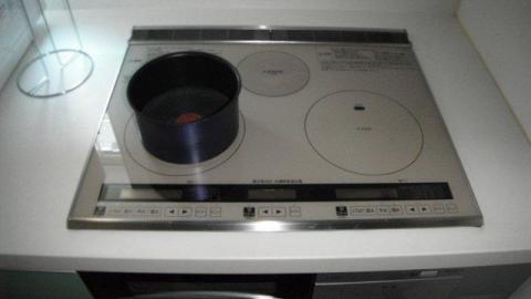 東京都板橋区M様邸《IHクッキングヒーター設置工事》