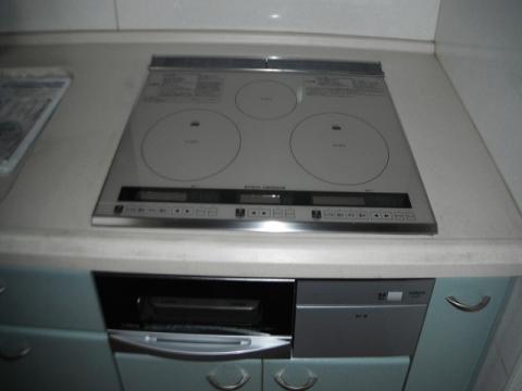 埼玉県草加市I様邸《IHクッキングヒーター設置工事》