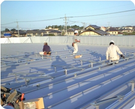 Honda Cars水戸・勝田北店様に太陽光発電設置1