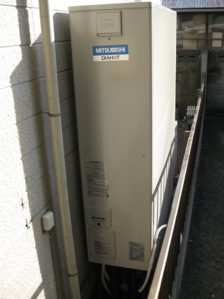 埼玉県さいたま市南区内谷　Tさま邸　 オール電化工事(エコキュート・IH、ソーラー温水器撤去)