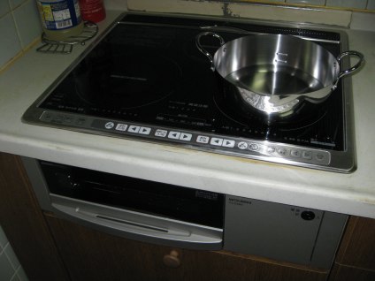 埼玉県宮代町宮代　Fさま邸　 オール電化工事(エコキュート・IH)