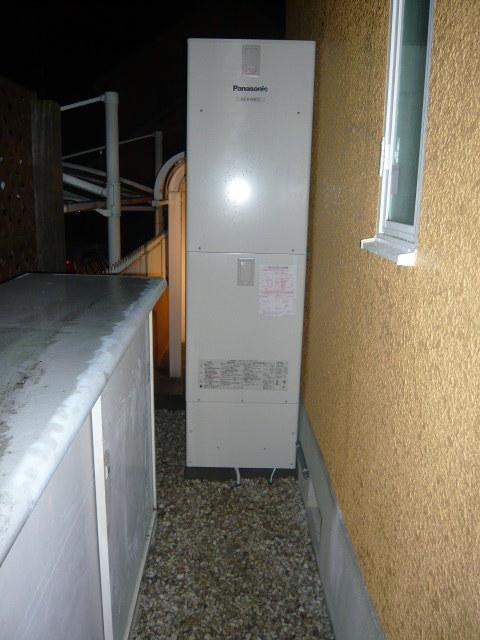 兵庫県三木市Ｋ様邸４６０Ｌエコキュート