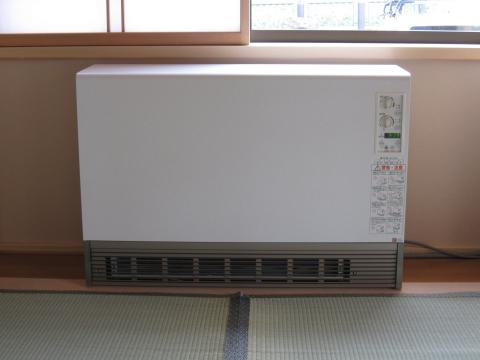 蓄熱暖房機器北日本電線製　HHK?-4000
