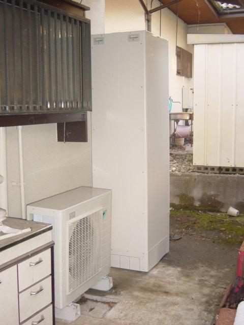 三島市加茂　パナソーラー撤去でエコキュート設置工事