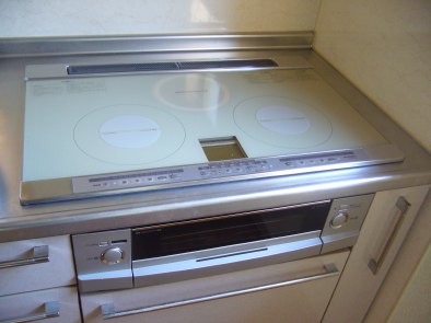 埼玉県入間郡毛呂山町目白台　Iさま邸　オール電化工事(エコキュート・IH)