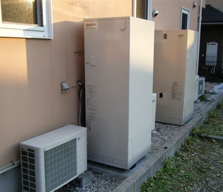 東京都町田市　サンヨーエコキュート２台　オール電化設置