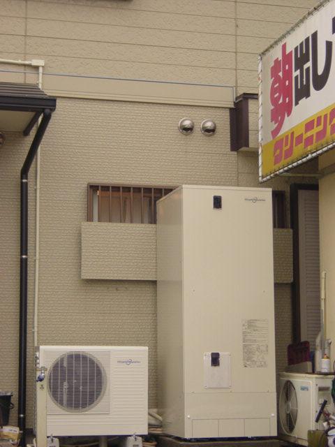 駿東郡清水町長沢　460Ｌエコキュート設置