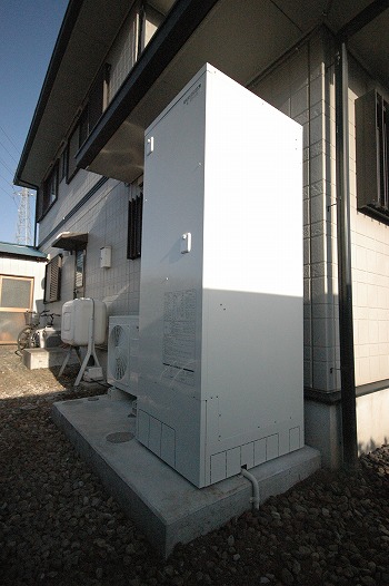 山梨県　韮崎市　Ｈ様邸　エコキュート設置工事