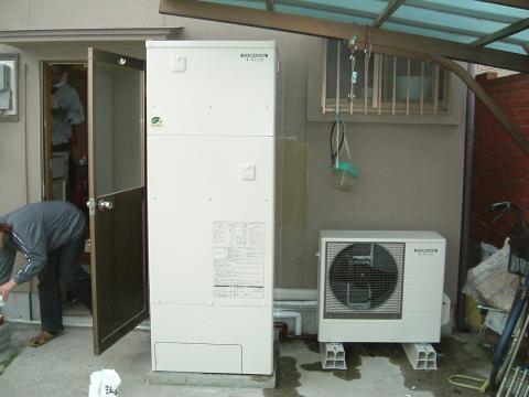 加古川市でエコキュート工事