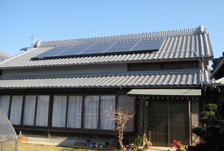 愛知県豊橋市　長州産業　太陽光発電HIT　設置