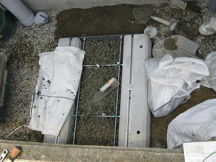 兵庫県宝塚市　H様邸　エコキュート土間うち?