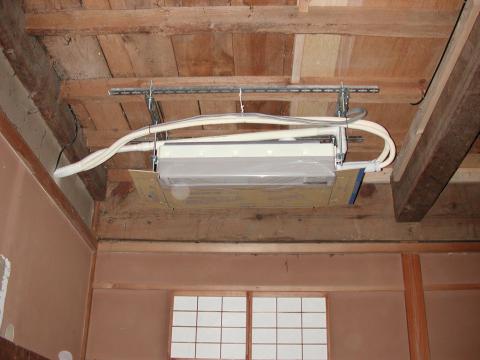 フル暖エアコンは、こんな取付け方もあります【フル暖エアコン工事】【長野県長野市】オール電化・エコ電化ｊｐ【大光電気商会】