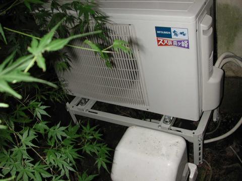 三菱エアコン・ズバ暖の屋外機です【エアコン工事】【長野県長野市】オール電化・エコ電化ＪＰ【大光電気商会】