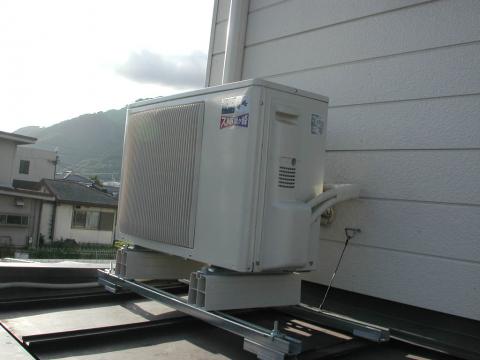 少し目立ちます【エアコン工事】【長野県上田市】オール電化・エコ電化JP【大光電気商会】