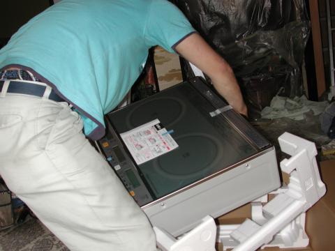 一人でもてます【ＩＨクッキングヒーター工事】【長野県長野市】オール電化・エコ電化JP【大光電気商会】