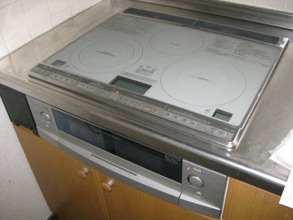 埼玉県草加市清門町　Aさま邸　 オール電化工事(エコキュート・IH)]
