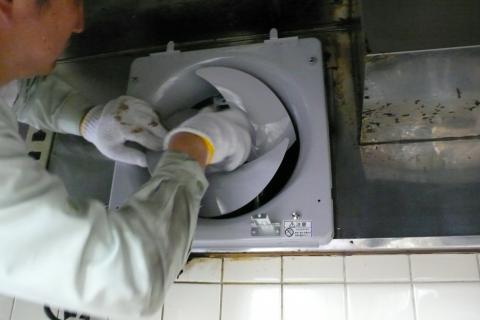 【羽の取り外しは簡単です】【換気扇工事】【長野県長野市】エコ電化ＪＰ【大光電気商会】