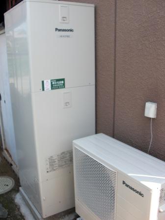 パナソニックの３７０リットルです。