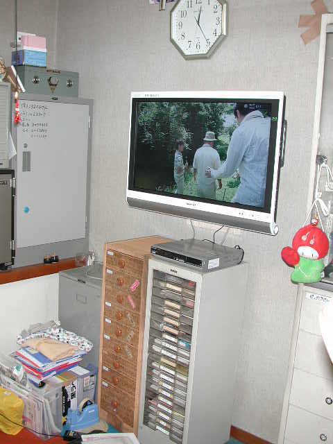 アクオスを壁に取付完了【テレビ工事】【長野県長野市】エコ電化ＪＰ【大光電気商会】