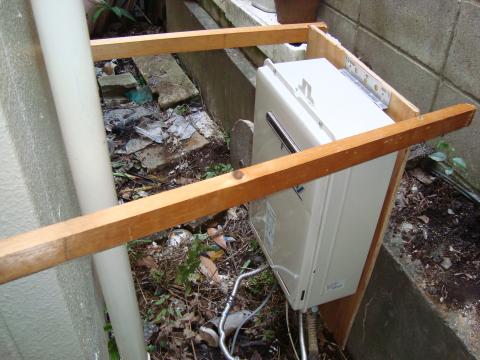 貸し出し用給湯器出動！(東京都北区)