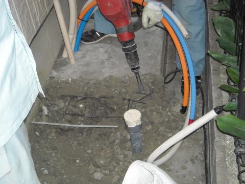 コンクリ基礎の打ち直し
