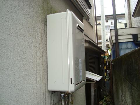 貸し出し用給湯器出動！(東京都新宿区)