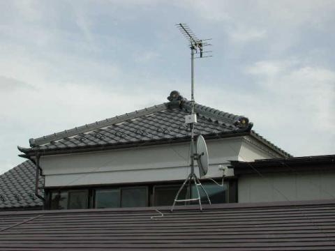 屋根馬を利用して地デジ対応のＵＨＦアンテナを取付【アンテナ工事】【長野県長野市】エコ電化ＪＰ【大光電気商会】
