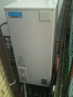 埼玉県川口市源左衛門新田　Kさま邸　 オール電化工事（エコキュート・IH、ソーラー温水器撤去)]