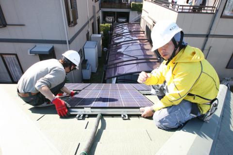 福岡県前原市　シャープ太陽光発電システム