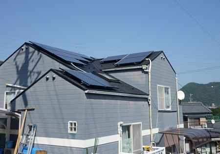 岐阜県岐阜市　サンヨー太陽光発電HIT設置