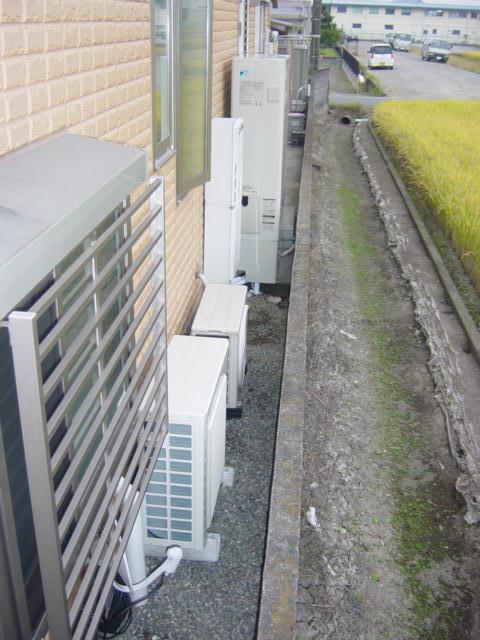 静岡県三島市梅名エコキュート設置工事