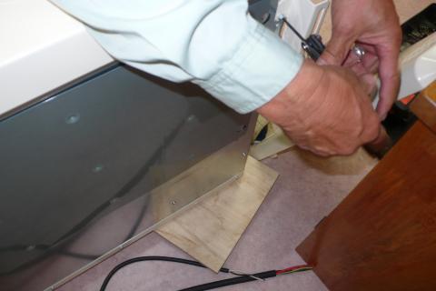 六角ネジです【蓄熱暖房器工事】【長野県長野市】オール電化・エコ電化JP【大光電気商会】