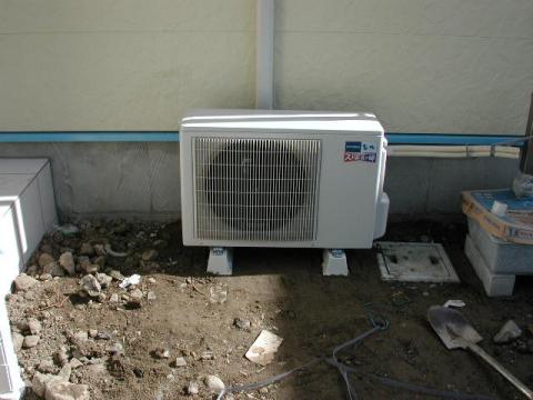 室外機です【ズバ暖エアコン工事】【長野県長野市】オール電化・エコ電化JP【大光電気商会】