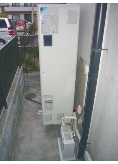 愛知県　ダイキンエコキュート設置