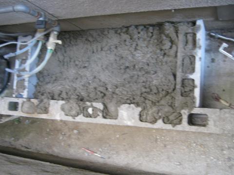 大阪府寝屋川市　I様邸エコキュート基礎工事?