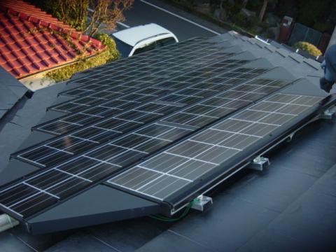 京セラSAMURAIは寄棟屋根にフィット!!