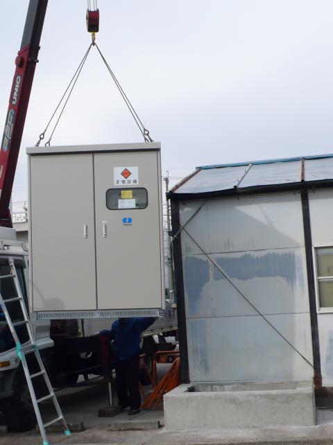 レッカーで吊ります【高圧受電設備工事】【長野県長野市】オール電化・エコ電化ｊｐ【大光電気商会】