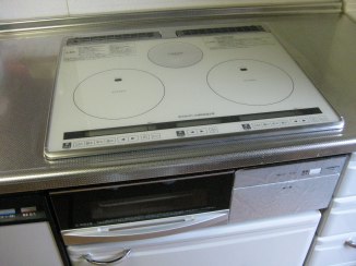 埼玉県上尾市東町　Tさま邸　オール電化工事(エコキュート・IH
