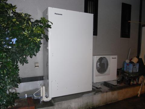 福岡県福岡市早良区　Ｓ様邸　エコキュート工事