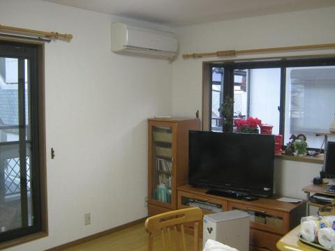 O様邸クロス貼り替え工事?