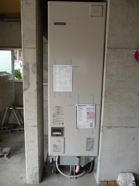 石油給湯機器から電気温水器へ工事