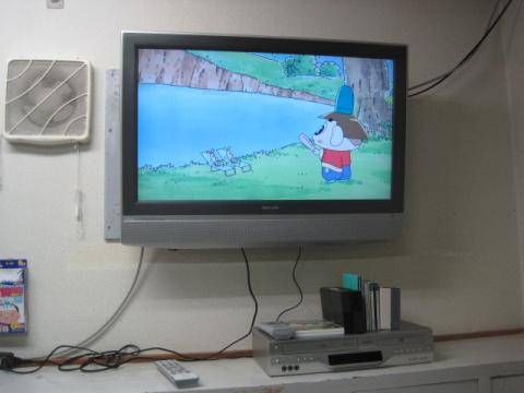 液昌テレビを壁に取付。【長野県長野市】【テレビ工事】オール電化・エコ電化JP【大光電気商会】