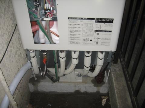 エコキュートの配管接続