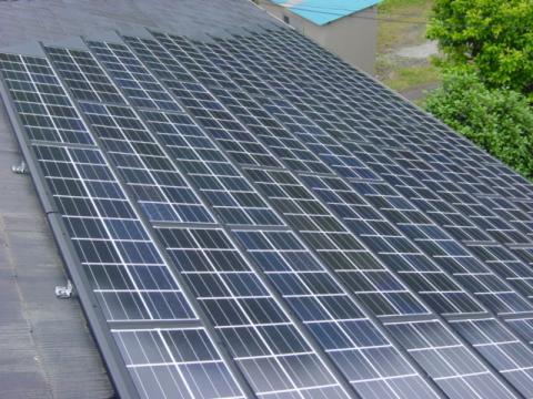 太陽電池79枚設置！