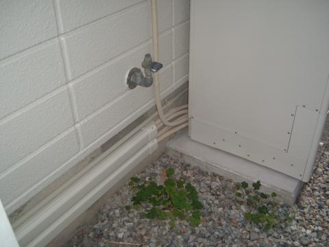 大阪府池田市T様　エコキュート配管工事