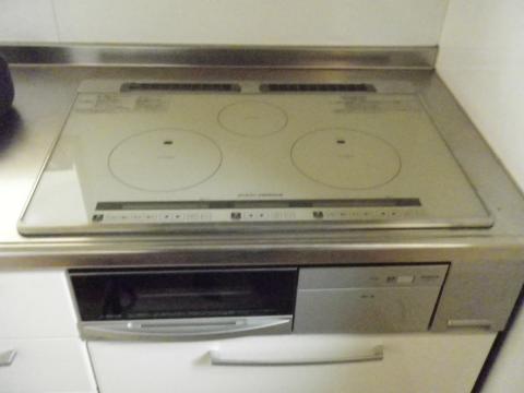 埼玉県伊奈町Ｕ様邸《ＩＨｸｯｷﾝｸﾞﾋｰﾀｰ設置》