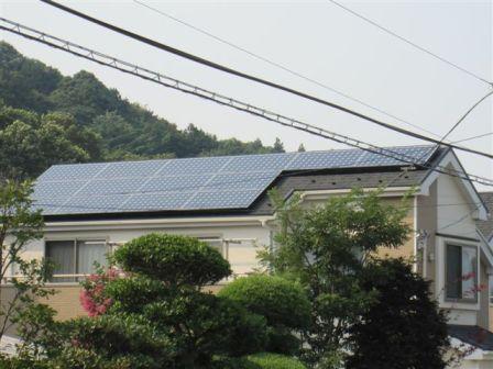 八王子市上柚木に TOSHIBA 太陽光発電所　OPEN で〜す♪♪